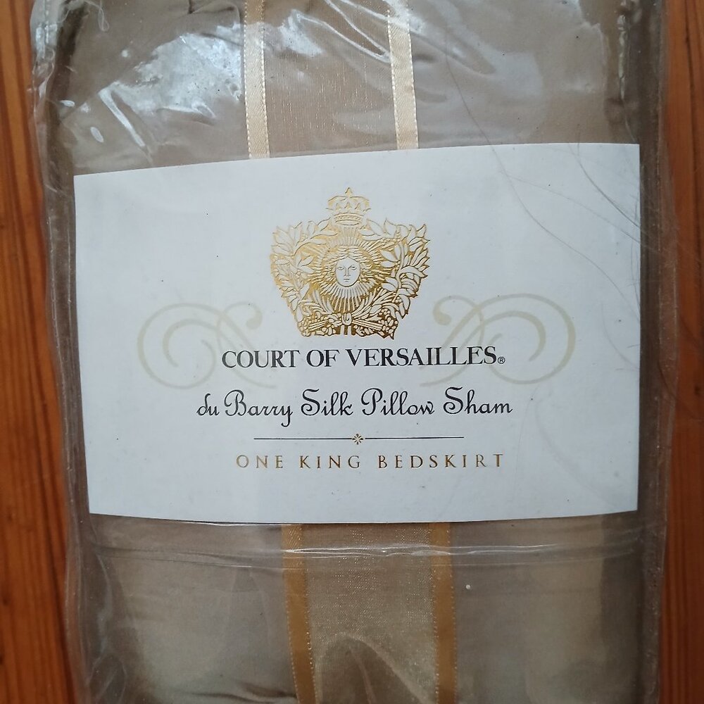 Court of Versailles du Barry Silk Pillow Sham - King Bedskirt